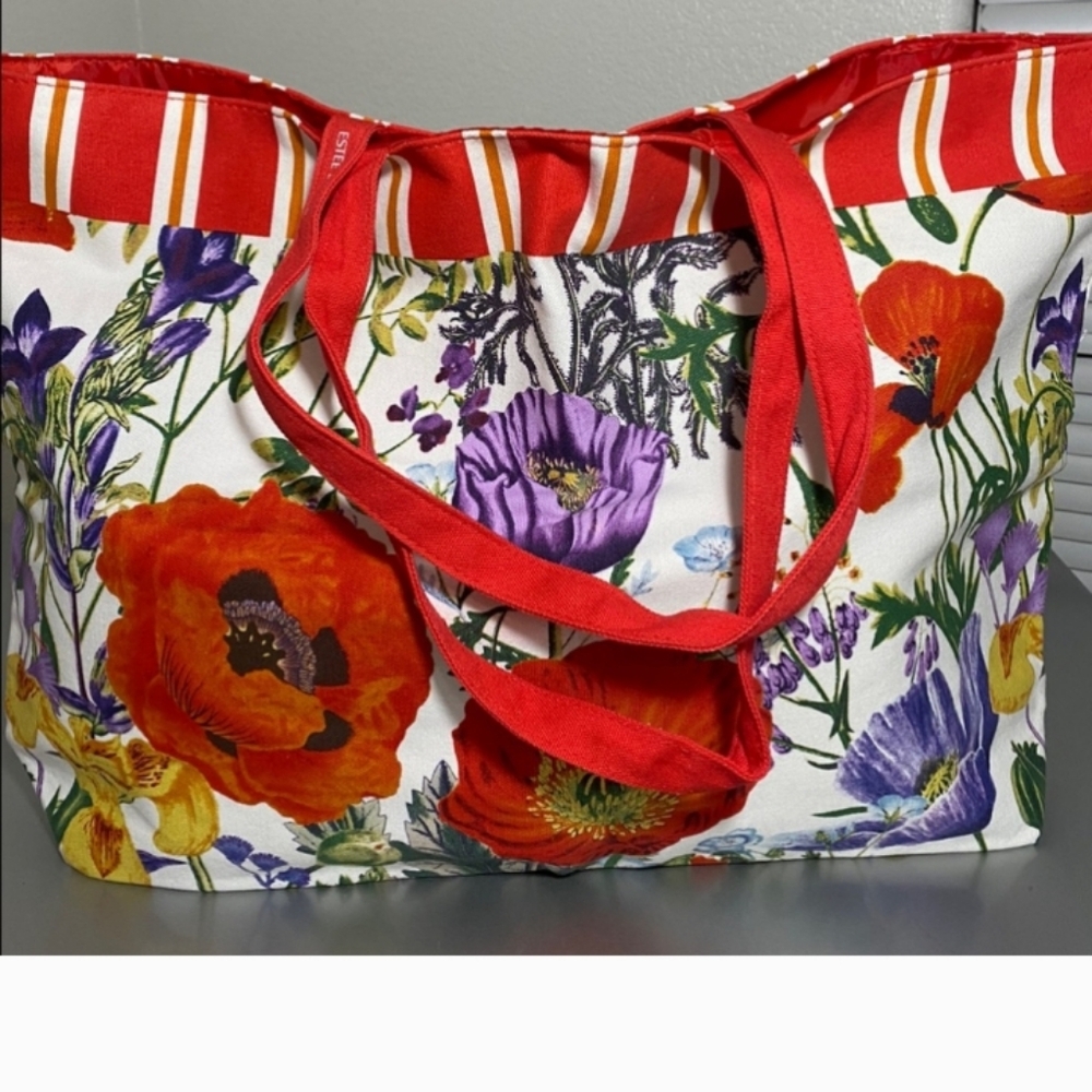 NEW Estee Lauder Women'sTote Floral Red - comes with FREE Gift cosmetic bag